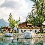 Steinerner Meerblick Dağ evi *